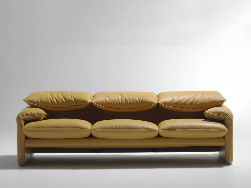 Cassina maralunga sofa — view 2